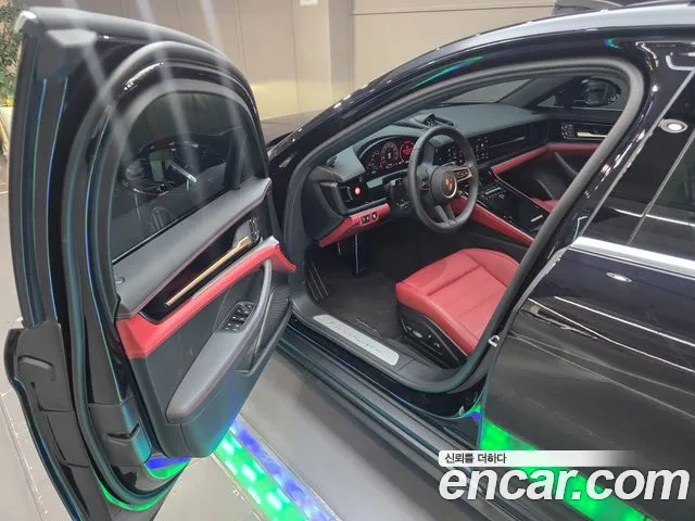 Porsche Panamera 2024 thumb 10