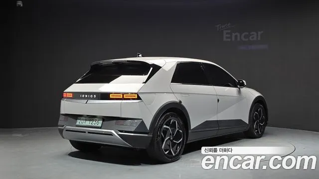 Hyundai IONIQ 5 2021 thumb 2