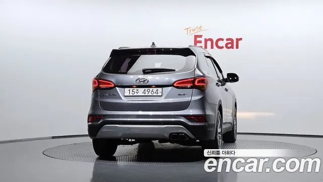 Hyundai Santa Fe 2015 thumb 4