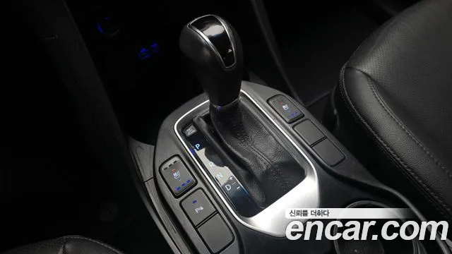 Hyundai Santa Fe 2015 thumb 9