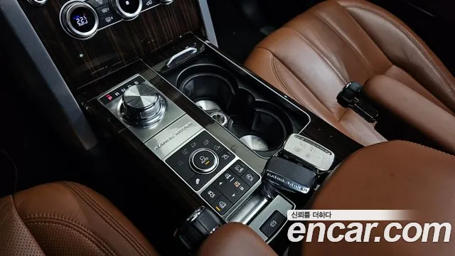 Land Rover Range Rover 2017 thumb 9
