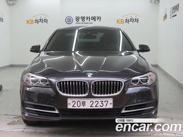 BMW 5-Series 2015 thumb 2