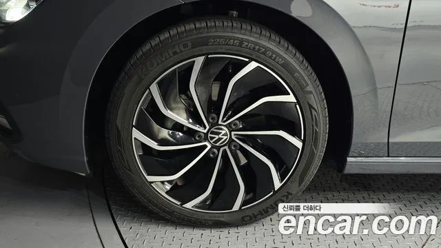 Volkswagen Golf Sportsvan 2024 thumb 5