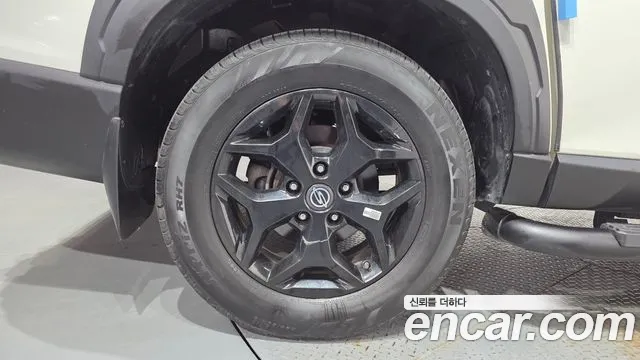KG_Mobility_Ssangyong Rexton 2022 thumb 5