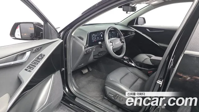 Kia Niro 2023 thumb 9