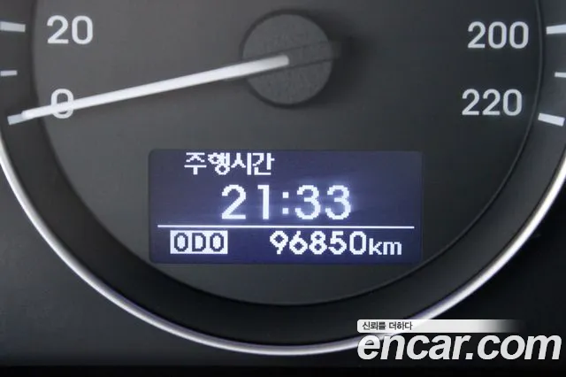 Hyundai Starex 2017 thumb 8