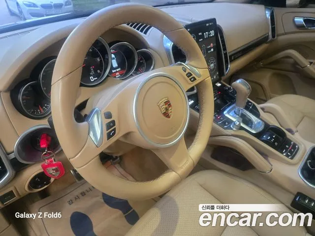 Porsche Cayenne 2013 thumb 9