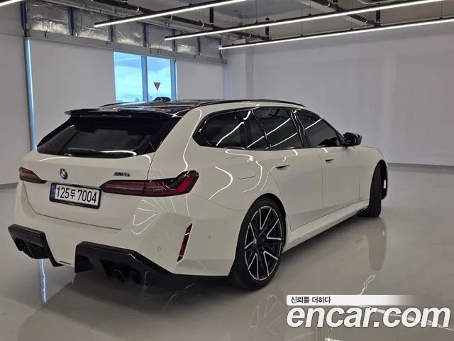 BMW M5 2026 thumb 5