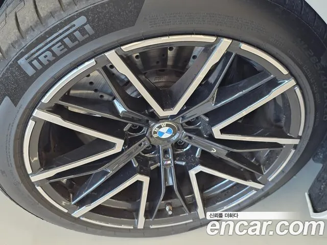 BMW M5 2026 thumb 8