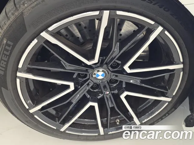 BMW M5 2026 thumb 9
