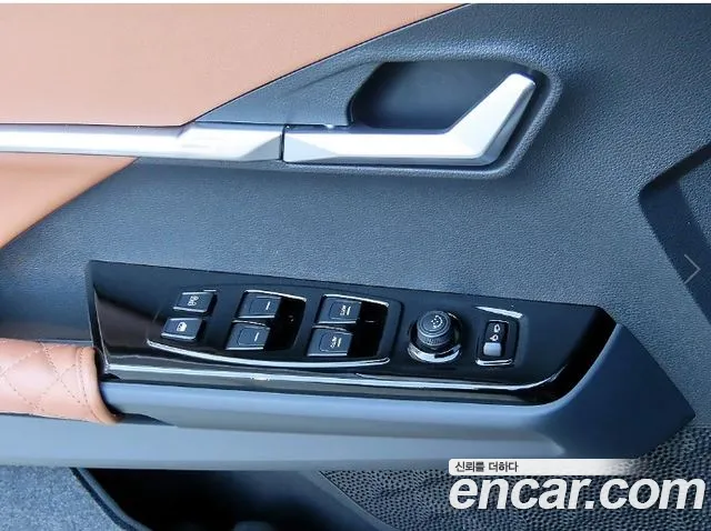 KG_Mobility_Ssangyong Torres 2023 thumb 12