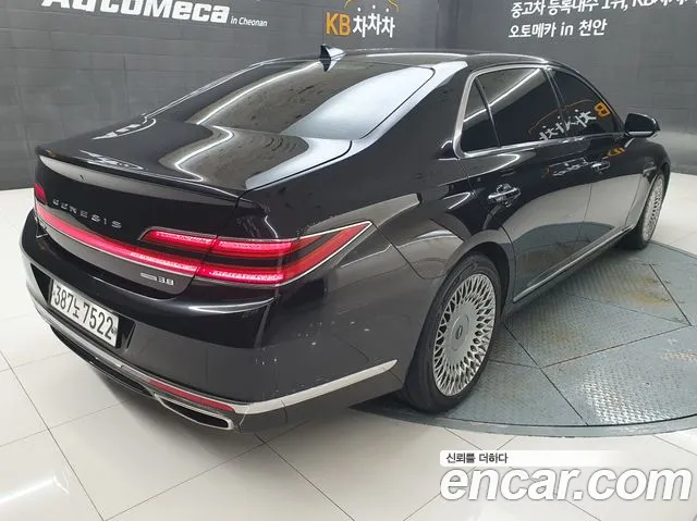 Genesis G90 2019 thumb 2