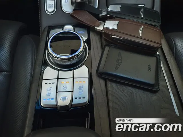 Genesis G90 2019 thumb 9