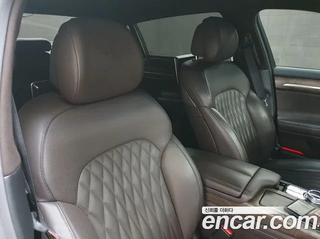 Genesis G90 2019 thumb 10
