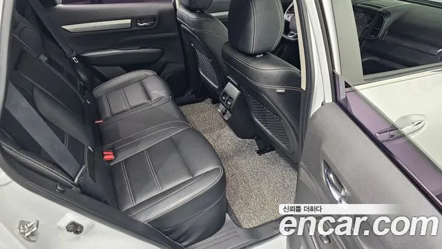 Renault-KoreaSamsung Koleos 2019 thumb 12