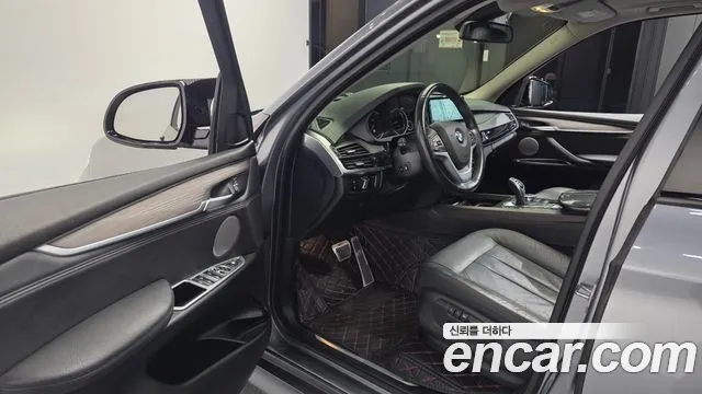 BMW X5 2016 thumb 10
