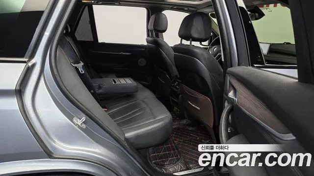 BMW X5 2016 thumb 12