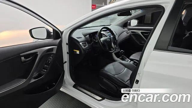 Hyundai Avante 2014 thumb 9