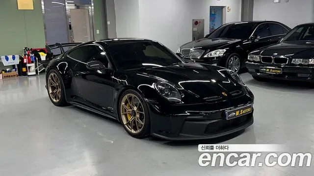Porsche 911 2022 thumb 3