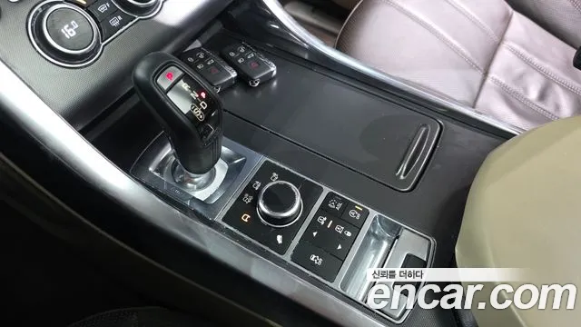 Land Rover Range Rover Sport 2014 thumb 9