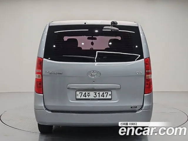 Hyundai Starex 2013 thumb 3