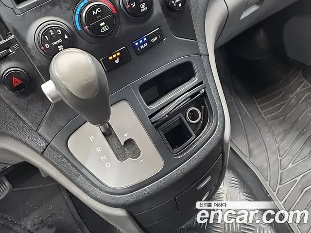 Hyundai Starex 2013 thumb 8