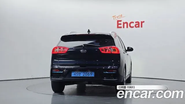 Kia Niro 2021 thumb 4