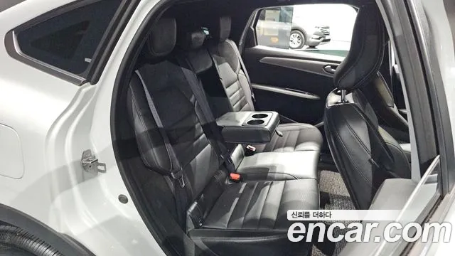 Renault-KoreaSamsung Arkana 2023 thumb 10