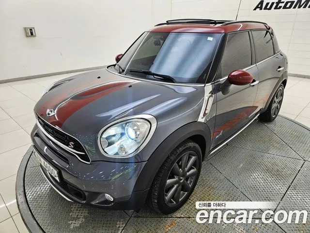 MINI Countryman 2015 thumb 2