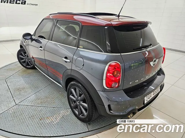 MINI Countryman 2015 thumb 4