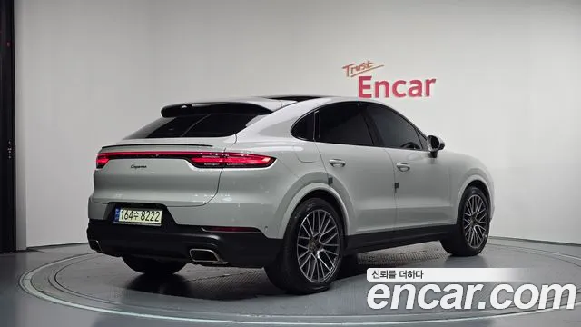 Porsche Cayenne 2021 thumb 2