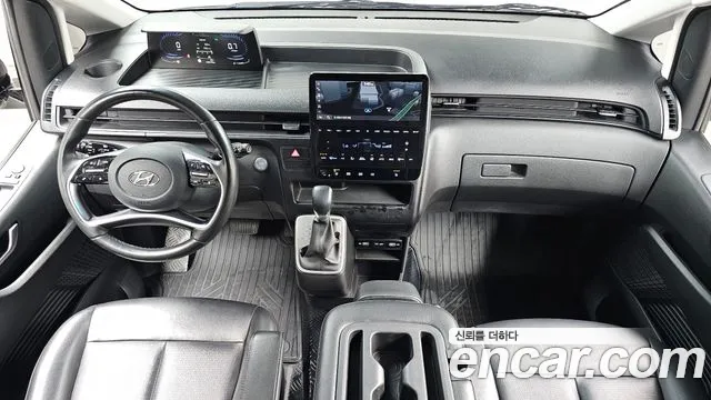 Hyundai Staria 2021 thumb 6