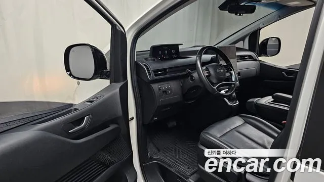 Hyundai Staria 2021 thumb 9