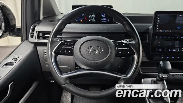 Hyundai Staria 2021 thumb 12