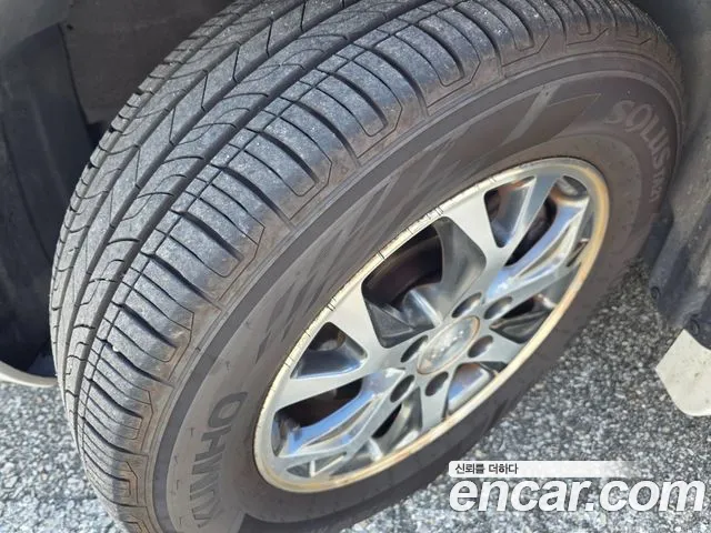 Kia Carnival 2013 thumb 5