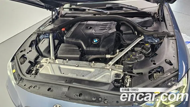 BMW 4-Series 2021 thumb 6
