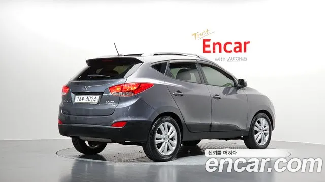 Hyundai Tucson 2011 thumb 2