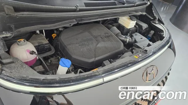 Hyundai Staria 2022 thumb 5