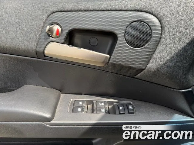 KG_Mobility_Ssangyong Kyron 2010 thumb 10