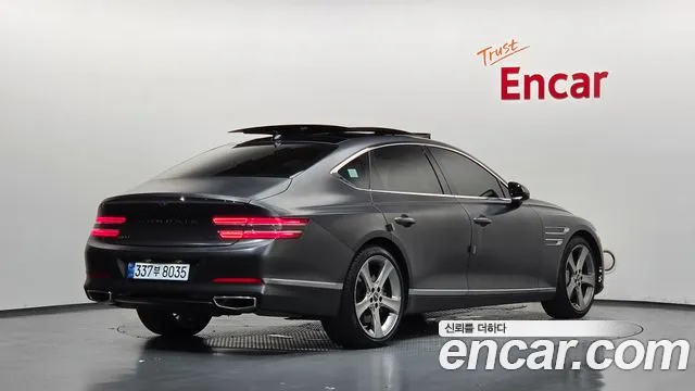 Genesis G80 2022 thumb 2