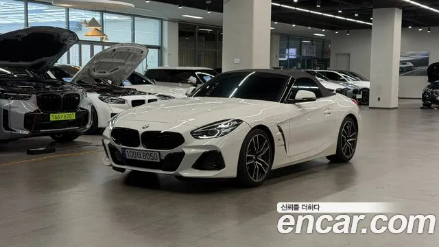 BMW Z4 2024 thumb 10