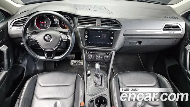Volkswagen Tiguan 2018 thumb 7