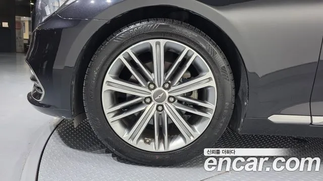Genesis G80 2019 thumb 5
