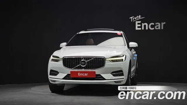 Volvo XC60 2019 thumb 3