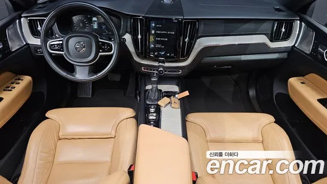 Volvo XC60 2019 thumb 7