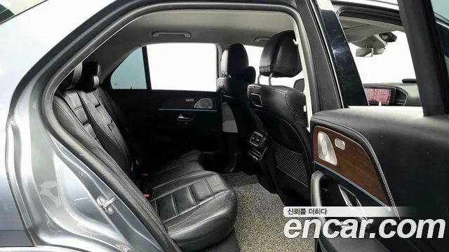 Mercedes-Benz GLE 2019 thumb 12