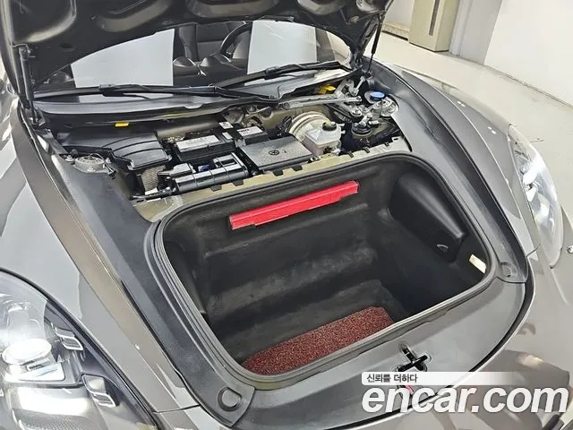 Porsche Cayman 2017 thumb 6