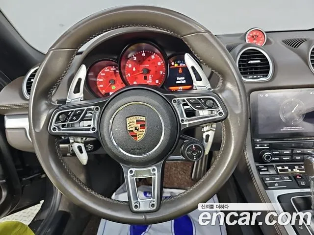 Porsche Cayman 2017 thumb 9