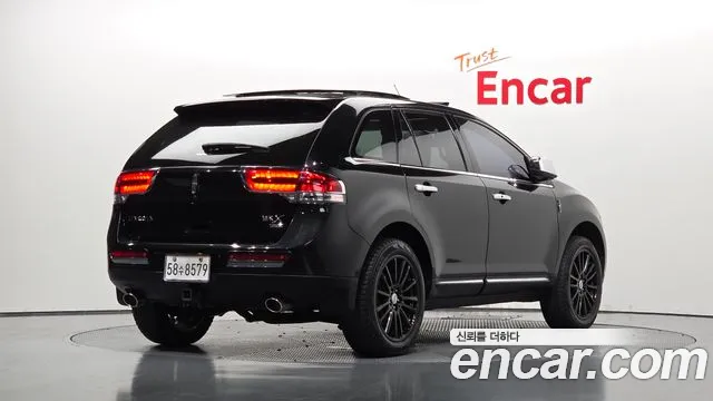 Lincoln MKX 2010 thumb 2
