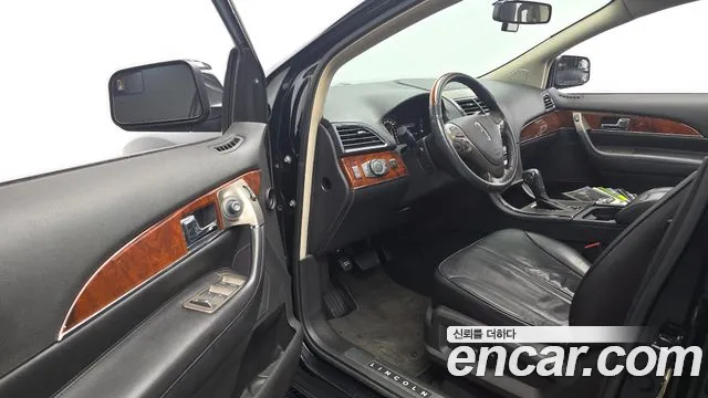 Lincoln MKX 2010 thumb 10